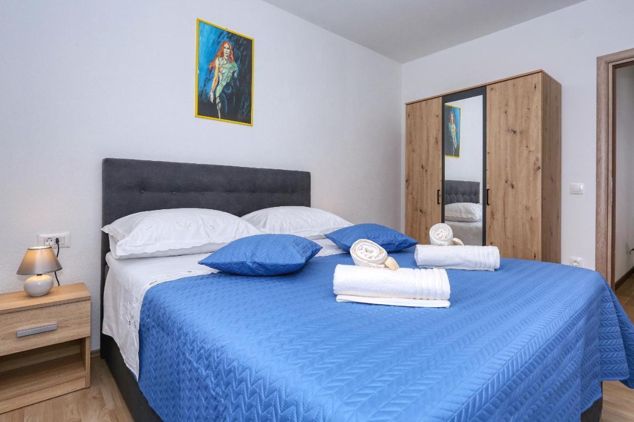 Apartments Poljak Rtina Bagian luar foto