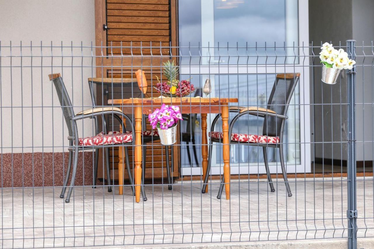 Apartments Poljak Rtina Bagian luar foto