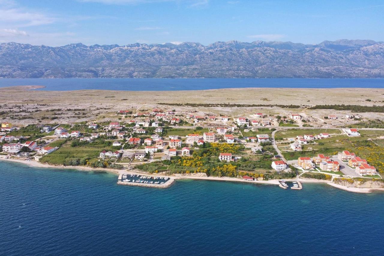 Apartments Poljak Rtina Bagian luar foto