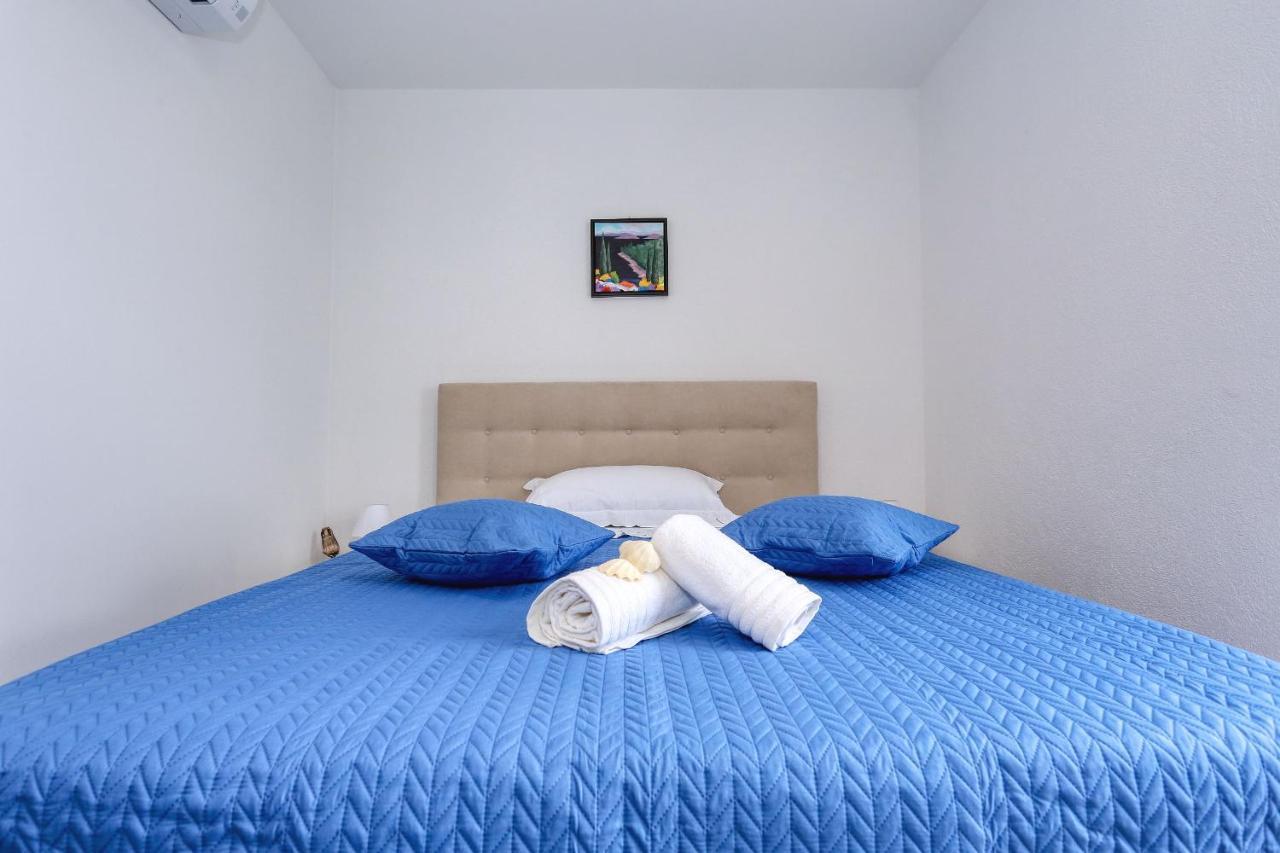 Apartments Poljak Rtina Bagian luar foto