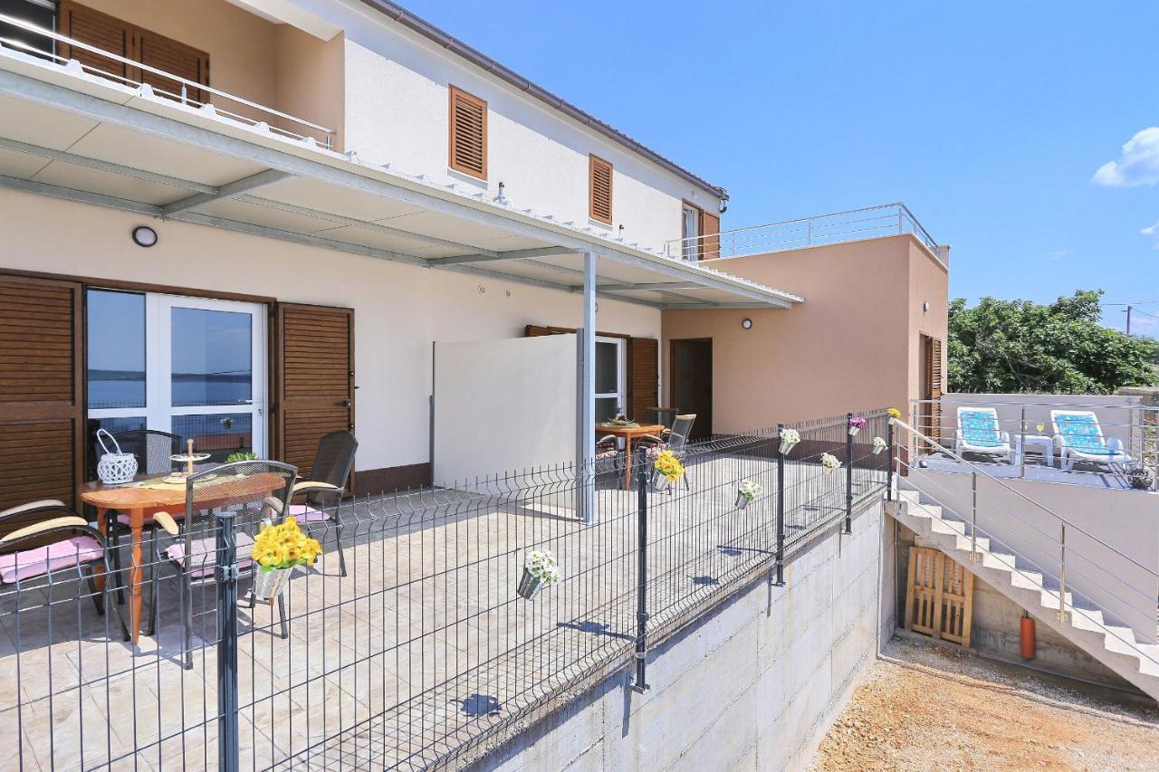Apartments Poljak Rtina Bagian luar foto